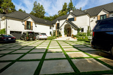 Enlarge photo 8