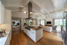 Enlarge photo 32