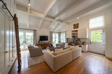 Enlarge photo 41