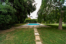 Enlarge photo 76