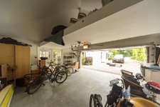 Enlarge photo 83
