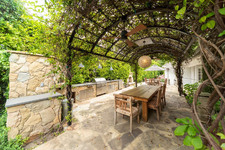 Enlarge photo 106