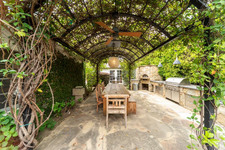 Enlarge photo 107