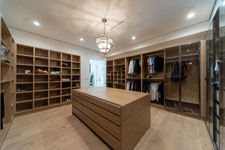 Enlarge photo 61