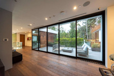 Enlarge photo 33