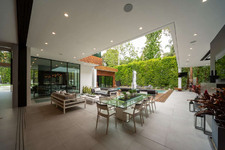 Enlarge photo 114