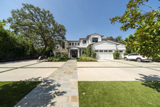 CAST 13436 Encino
