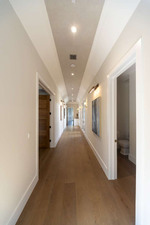 Enlarge photo 45