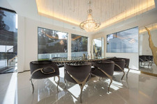 Enlarge photo 29