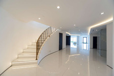 Enlarge photo 51