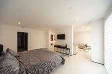 Enlarge photo 52
