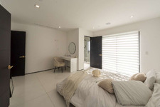 Enlarge photo 66