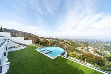 Enlarge photo 90