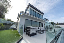Enlarge photo 120