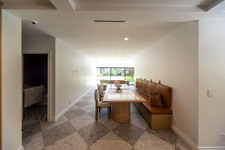 Enlarge photo 31
