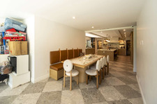 Enlarge photo 34