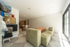 Enlarge photo 37