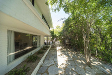 Enlarge photo 92