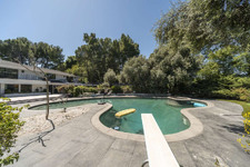 Enlarge photo 95