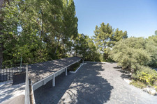 Enlarge photo 118