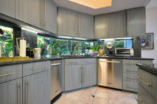 Enlarge photo 38