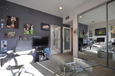 Enlarge photo 57