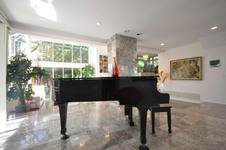 Enlarge photo 109