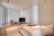 Enlarge photo 109