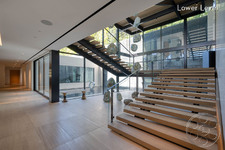 Enlarge photo 53