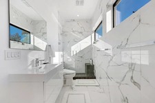 Enlarge photo 32
