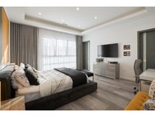 Enlarge photo 33