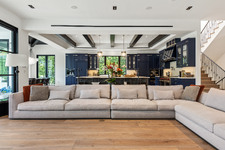 Enlarge photo 34