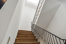 Enlarge photo 54