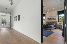 Enlarge photo 73