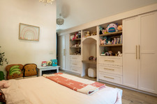 Enlarge photo 78
