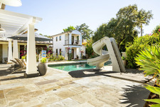 Enlarge photo 108