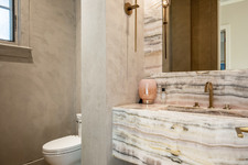 Enlarge photo 40