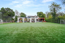 Enlarge photo 120