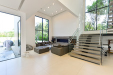 Enlarge photo 24