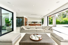 Enlarge photo 33