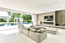 Enlarge photo 38