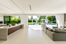 Enlarge photo 40