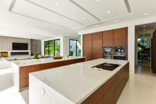 Enlarge photo 46