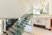 Enlarge photo 58