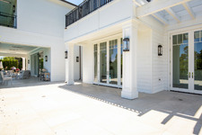 Enlarge photo 129