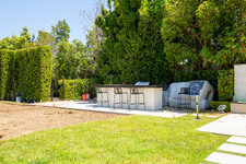 Enlarge photo 143