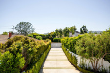 Enlarge photo 154