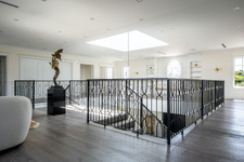 Enlarge photo 84