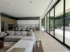 Enlarge photo 33