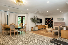 Enlarge photo 115